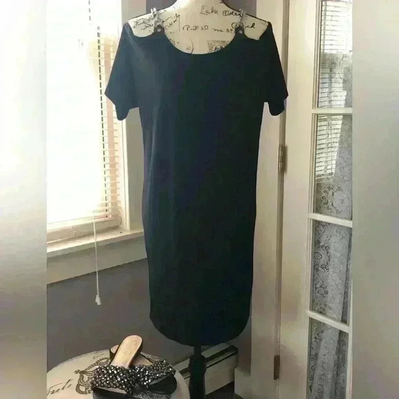 Michael Kors Chain Strap Cold Shoulder Blk dress Sz M - Picture 1 of 7